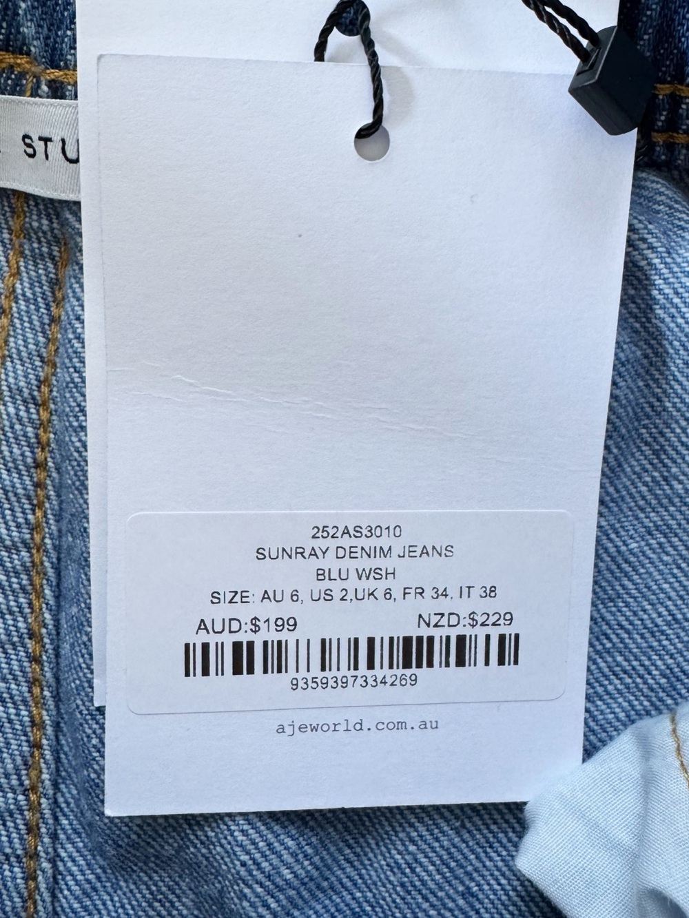 Aje Studio Sunray Denim Jeans in Blu Wash | US 2 NWT - Picture 10 of 13